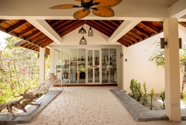Hondaafushi Island Resort