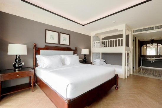 Marina Gallery Kacha Resort