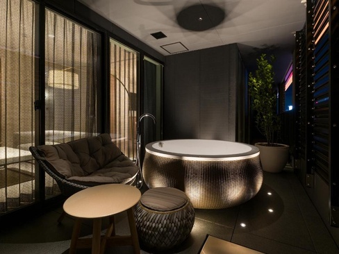The Skm Tokyo Hotel Dining