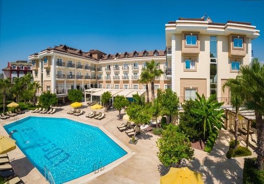 L`Oceanica Beach Resort Hotel