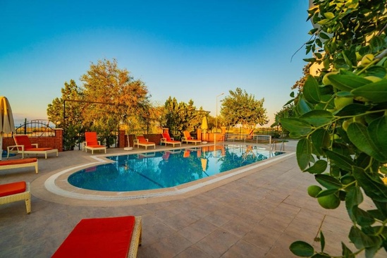 Prenses Sealine Beach Hotel