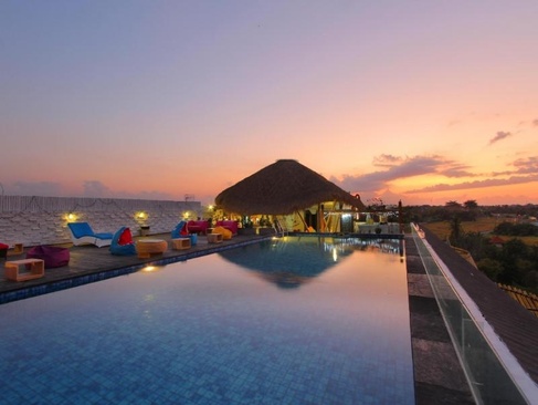 Koa D'Surfer Hotel