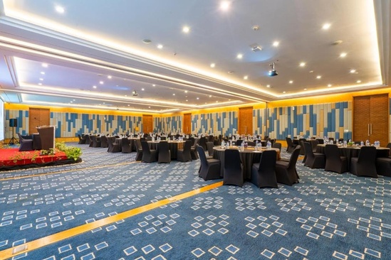 Vouk Hotel & Suites