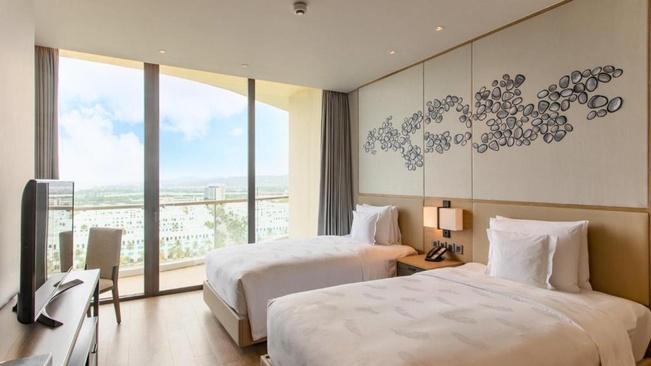 Intercontinental Phu Quoc Long Beach Resort