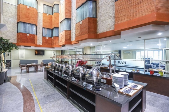 Famous Hotel Kuta