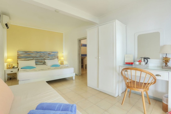 Cocotiers Hotel