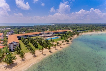 Amaya Beach Passikudah