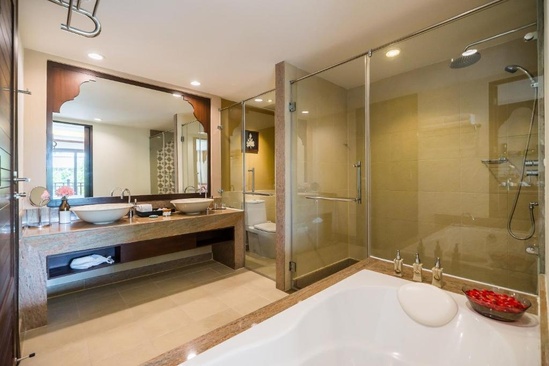 Ravindra Beach Resort & Spa