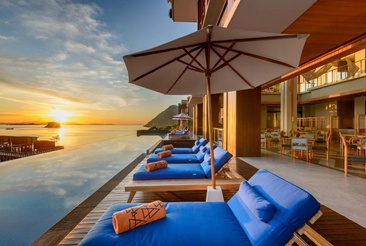 Katamaran Hotel & Resort Komodo