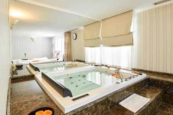Grand Hotel Saigon