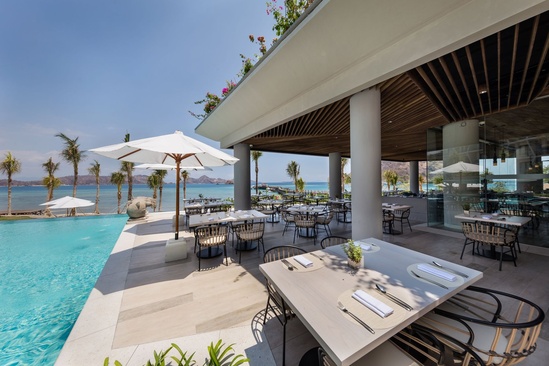Ayana Komodo Resort, Waecicu Beach