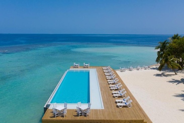 Sandies Bathala Resort