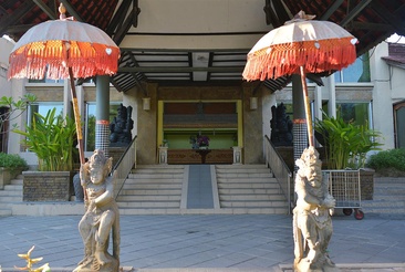 Palm Beach Hotel Bali