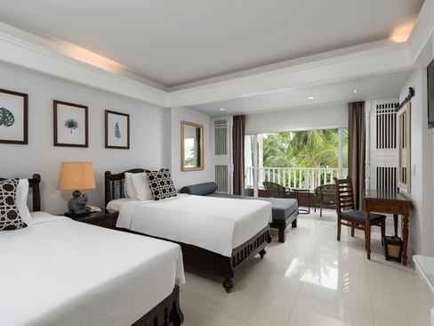 Thavorn Palm Beach Resort