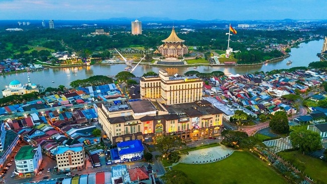 The Waterfront Hotel Kuching