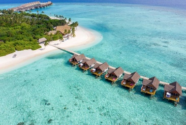 Furaveri Island Resort & Spa