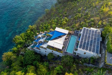 Adiwana Warnakali Resort