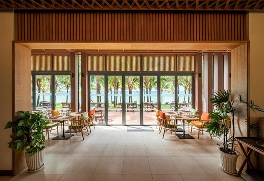 Dusit Princess Moonrise Beach Resort Phu Quoc