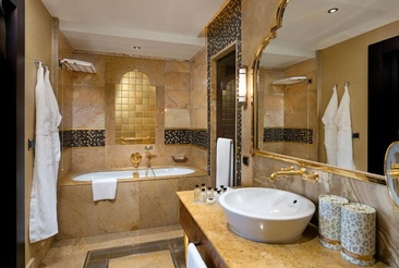 Titanic Mardan Palace