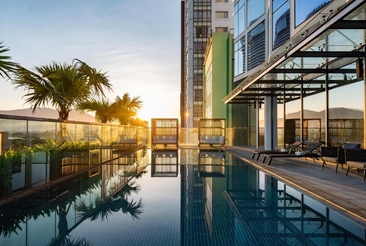 Crowne Plaza Danang Central Hotel (Ex.Bay Capital Danang)