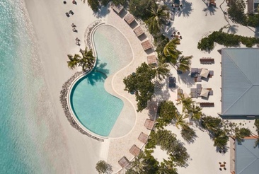 Patina Maldives, Fari Islands