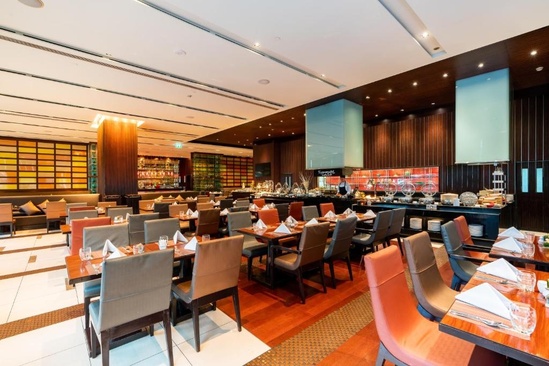 Holiday Inn Bangkok Silom