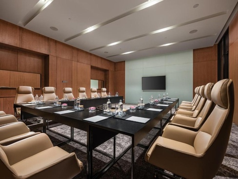 Crowne Plaza Danang Central Hotel (Ex.Bay Capital Danang)