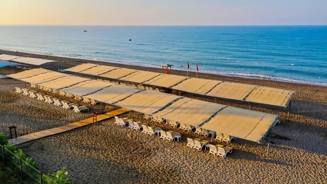 Crystal Boutique Beach Resort 