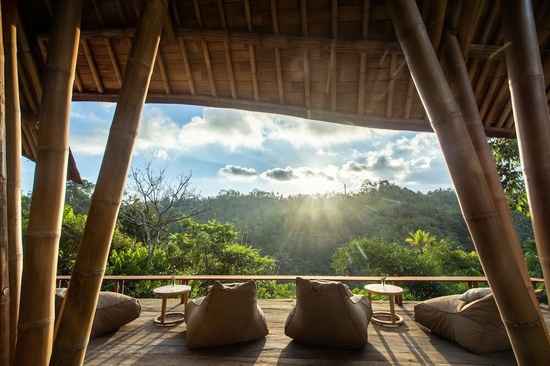 Buahan, A Banyan Tree Escape