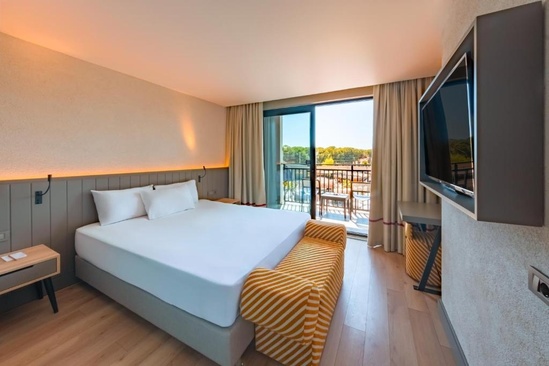 The X Belek
