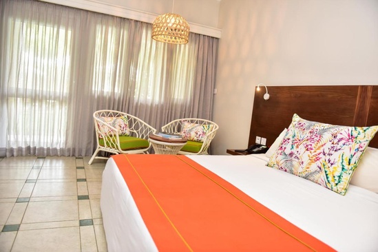 Tarisa Resort