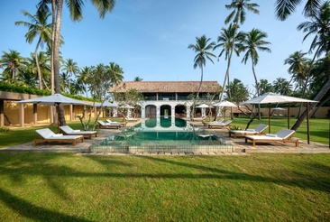 Kayaam House