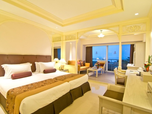 Royal Cliff Beach Hotel