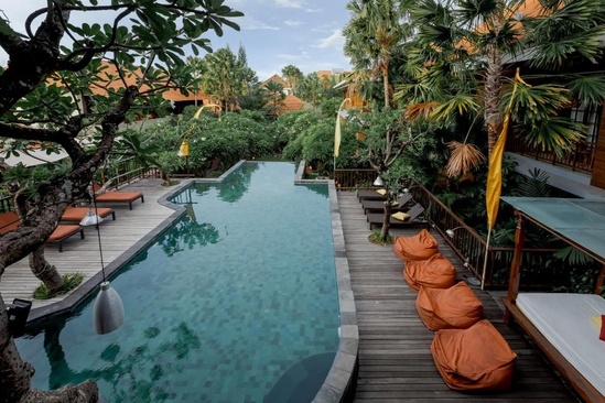 Fourteen Roses Boutique Hotel