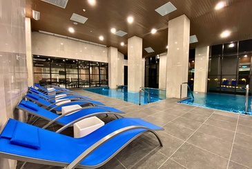 G-Luxe By Gloria Hotel