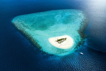 Mercure Maldives Kooddoo