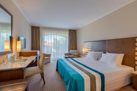 Green Max Hotel