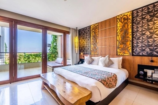 Vouk Hotel & Suites