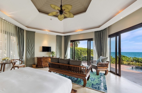 Outrigger Koh Samui Beach Resort