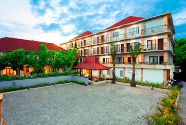 Puri Saron Lovina Hotel