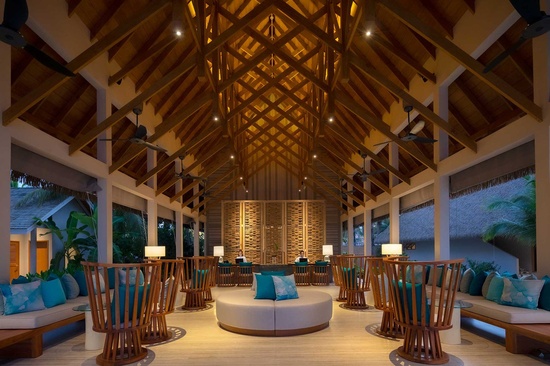 Emerald Faarufushi Resort & Spa