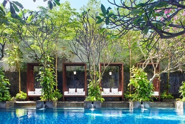 Jambuluwuk Oceano Seminyak Bali
