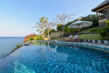 Aquamarine Beach Villas