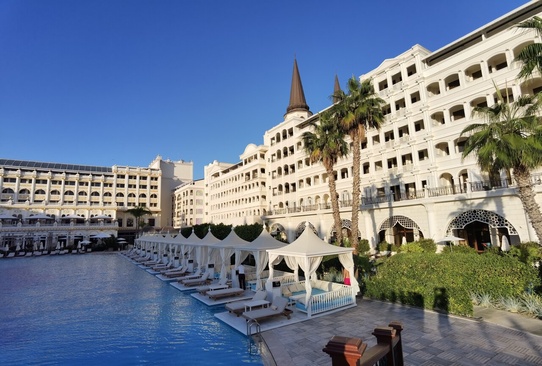 Titanic Mardan Palace