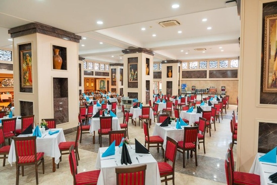 Oz Hotels Incekum Beach Resort