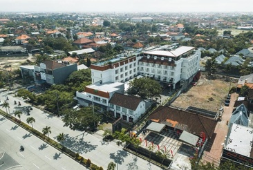 Hotel Santika Seminyak - Bali