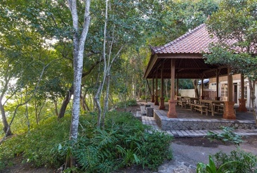 Menjangan Ecolodge