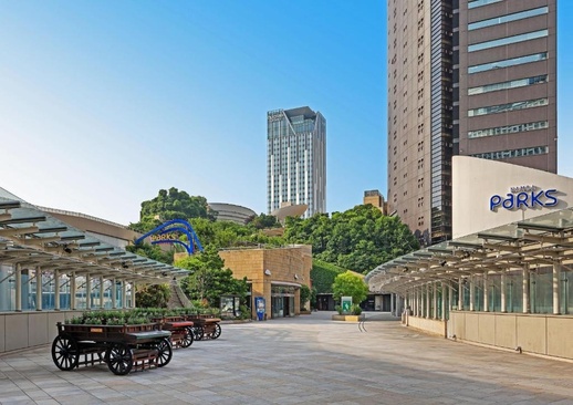  Centara Grand Hotel Osaka