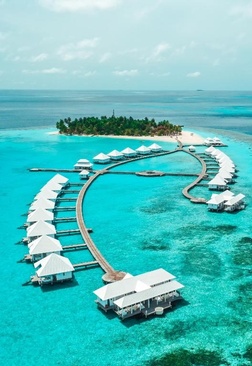 Diamonds Athuruga Beach & Water Villas