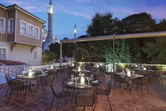 Hagia Sofia Mansions Istanbul, Curio Collection By Hilton